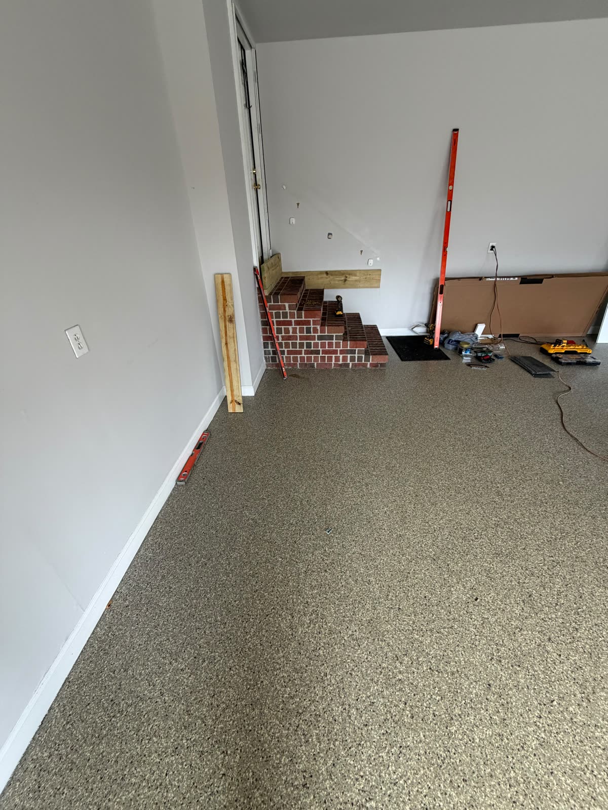basement & stairs — photo 1